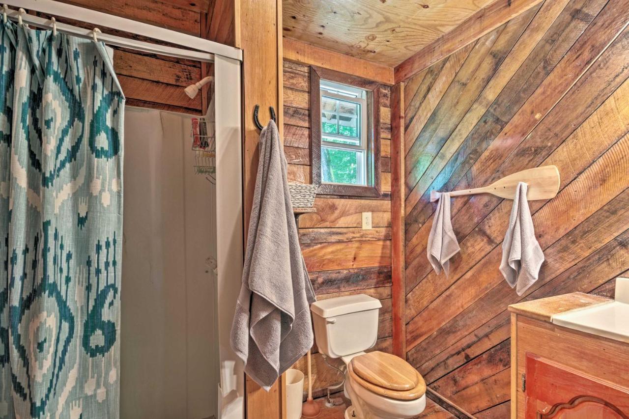 Creekside Cabin With Deck In Pisgah Forest! Barnardsville ภายนอก รูปภาพ